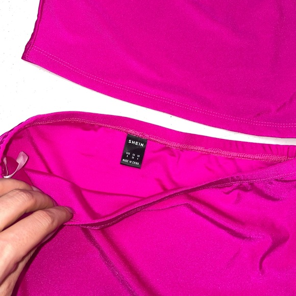 SHEIN Pink Fuscia Two Piece Skirt Set - Picture 4 of 5